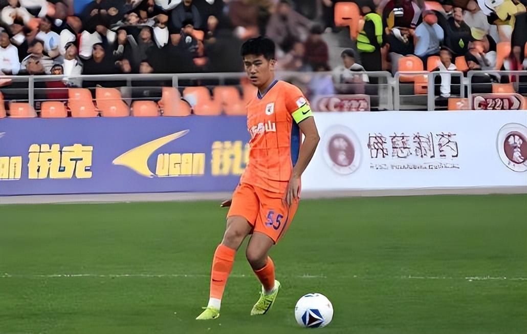 MK体育登录入口-彭啸能力被高估了？本轮出现低级失误，球迷直言他上限还不如石柯